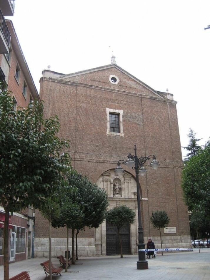 800px-Fachada_iglesia_de_San_Andres_-_Valladolid